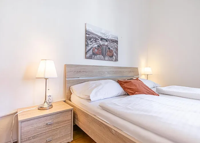 Affordable 2br Near Wiener Stadthalle וינה