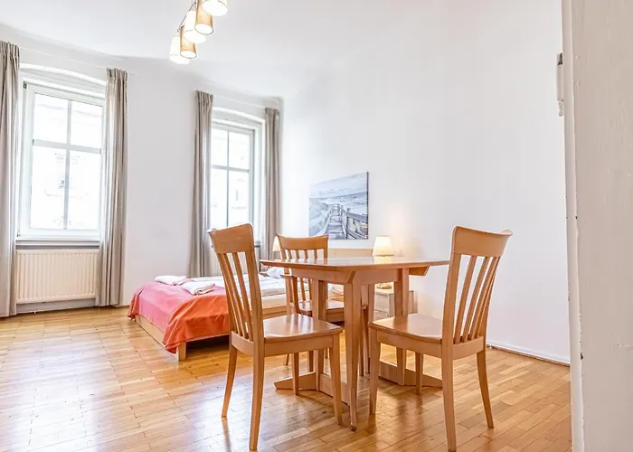 Affordable 2br Near Wiener Stadthalle * וינה