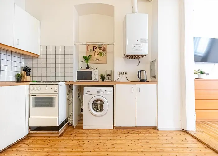 Affordable 2br Near Wiener Stadthalle * וינה